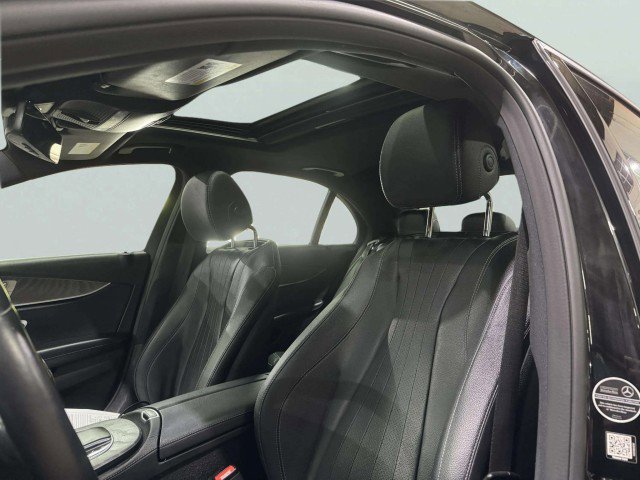 Used 2021 Mercedes-Benz E 350 4MATIC Sedan image 18