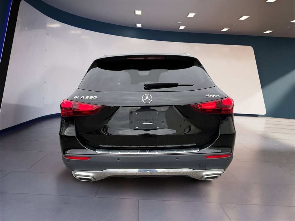 Certified 2025 Mercedes-Benz GLA 250 4MATIC image 4