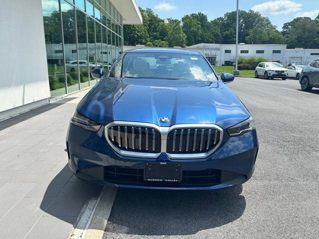 Used 2026 BMW 530i xDrive w/ Premium Package image 3