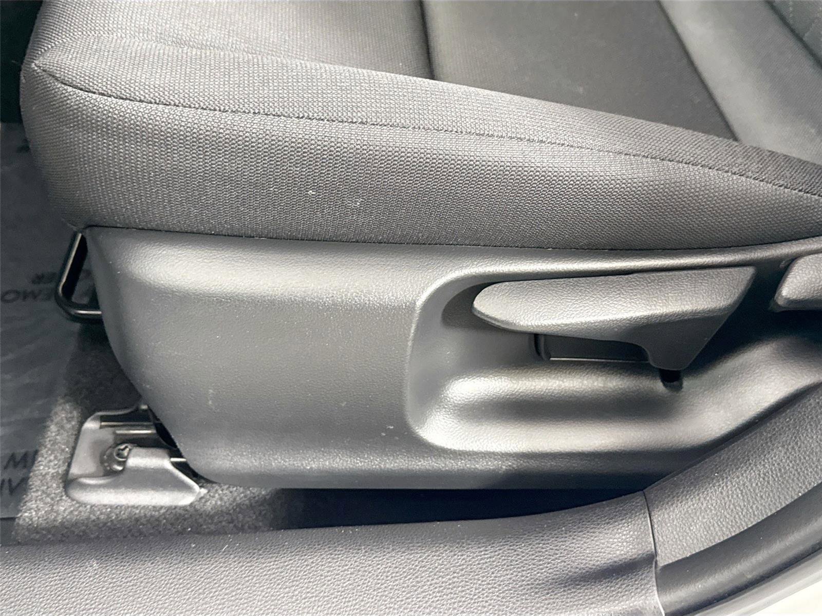 Used 2023 Toyota Corolla LE image 27