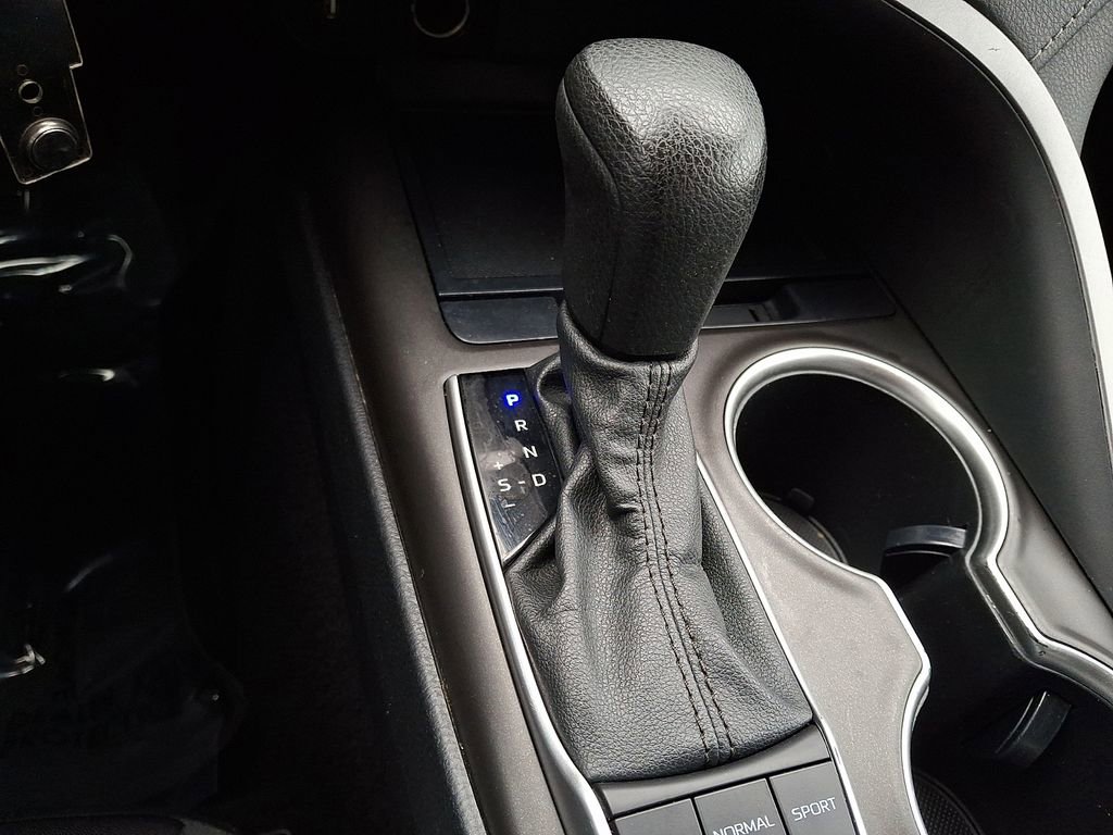 Used 2022 Toyota Camry LE image 14