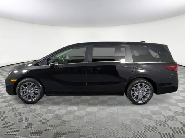 New 2026 Honda Odyssey Touring image 3