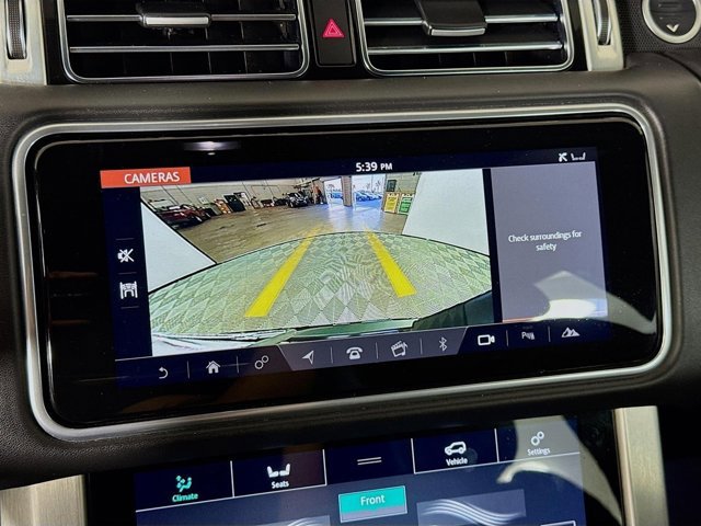 Used 2022 Land Rover Range Rover Westminster Edition image 17