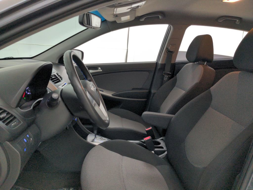 Used 2013 Hyundai Accent GS FWD image 22