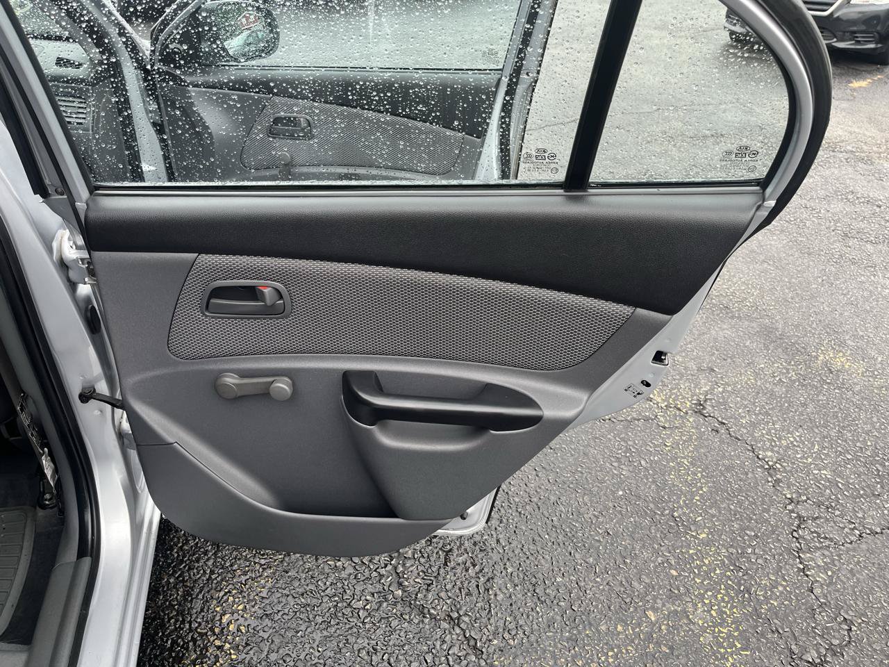 Used 2011 Kia Rio LX FWD image 30