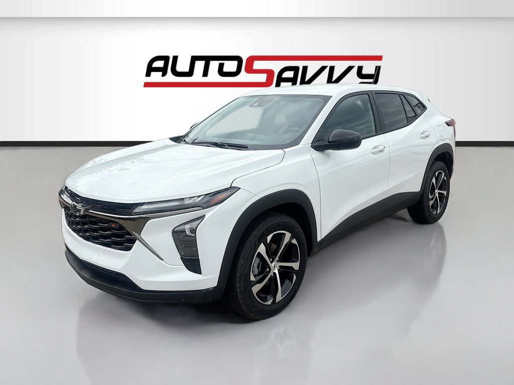 Used 2026 Chevrolet Trax RS FWD image 3