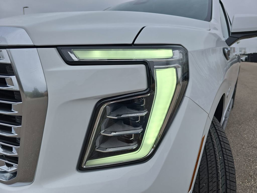 New 2026 GMC Yukon XL Denali w/ LPO, Floor Liner Package AWD/4WD image 36