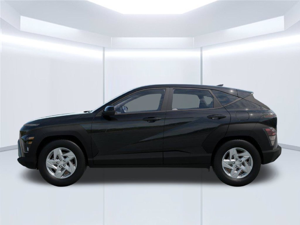 New 2027 Hyundai Kona SE FWD image 3