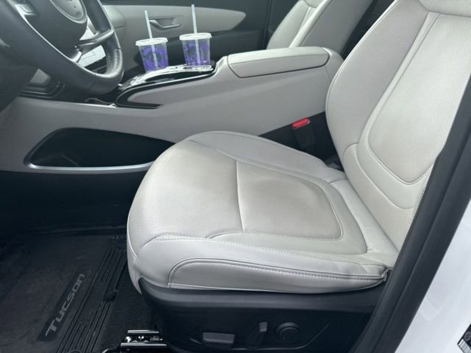 Used 2024 Hyundai Tucson Limited image 7