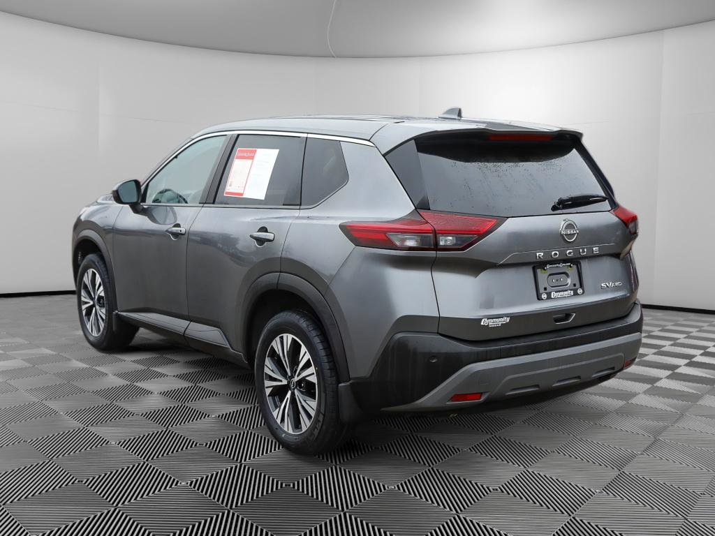 Used 2023 Nissan Rogue SV image 4
