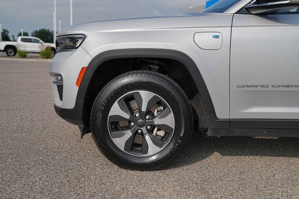 Used 2024 Jeep Grand Cherokee Limited 4xe AWD/4WD image 11
