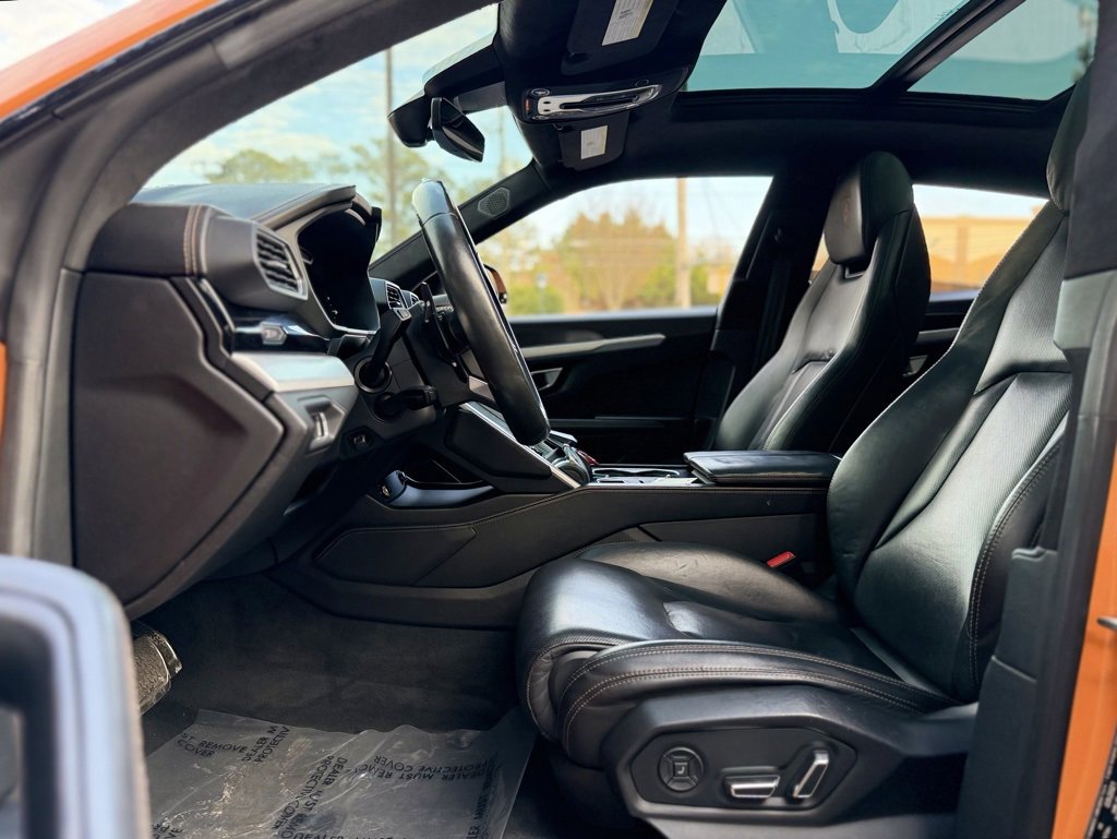 Used 2021 Lamborghini Urus image 25