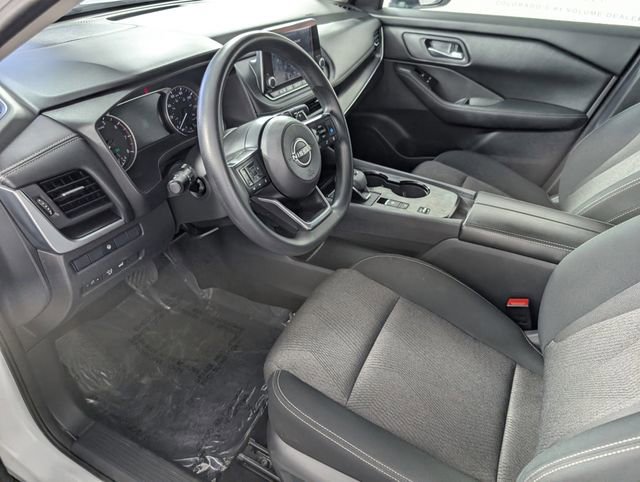 Used 2024 Nissan Rogue SV image 10
