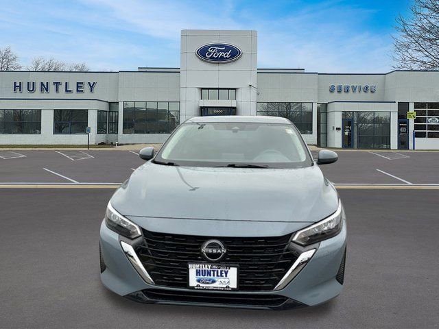 Used 2025 Nissan Sentra SV w/ Trunk Package image 3