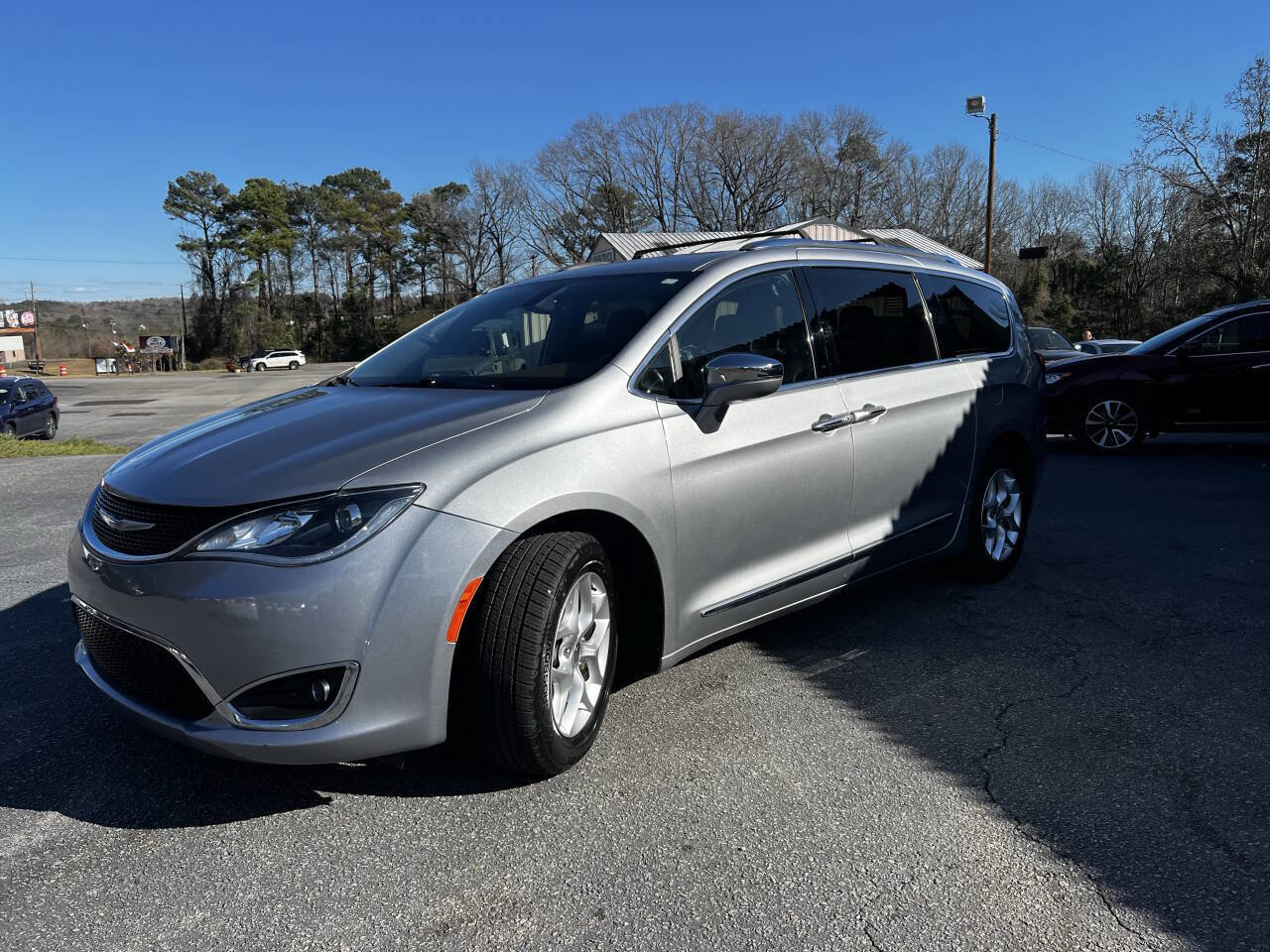 Used 2020 Chrysler Pacifica Limited image 7