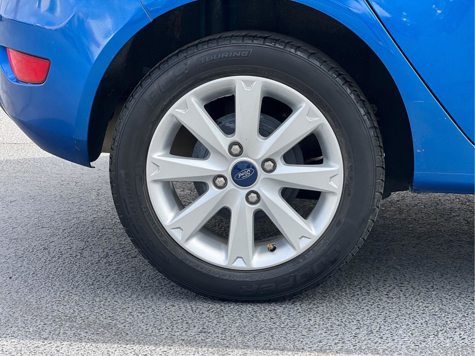 Used 2011 Ford Fiesta SE w/ 203A Rapid Spec Order Code image 25