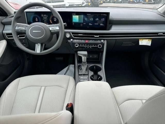 Used 2026 Hyundai Sonata SE FWD image 5