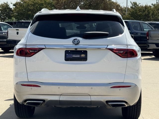 Used 2022 Buick Enclave Essence FWD image 6
