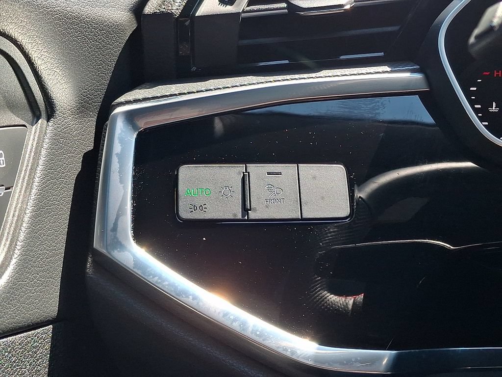 Used 2025 Audi Q3 2.0T Premium Plus AWD/4WD image 28