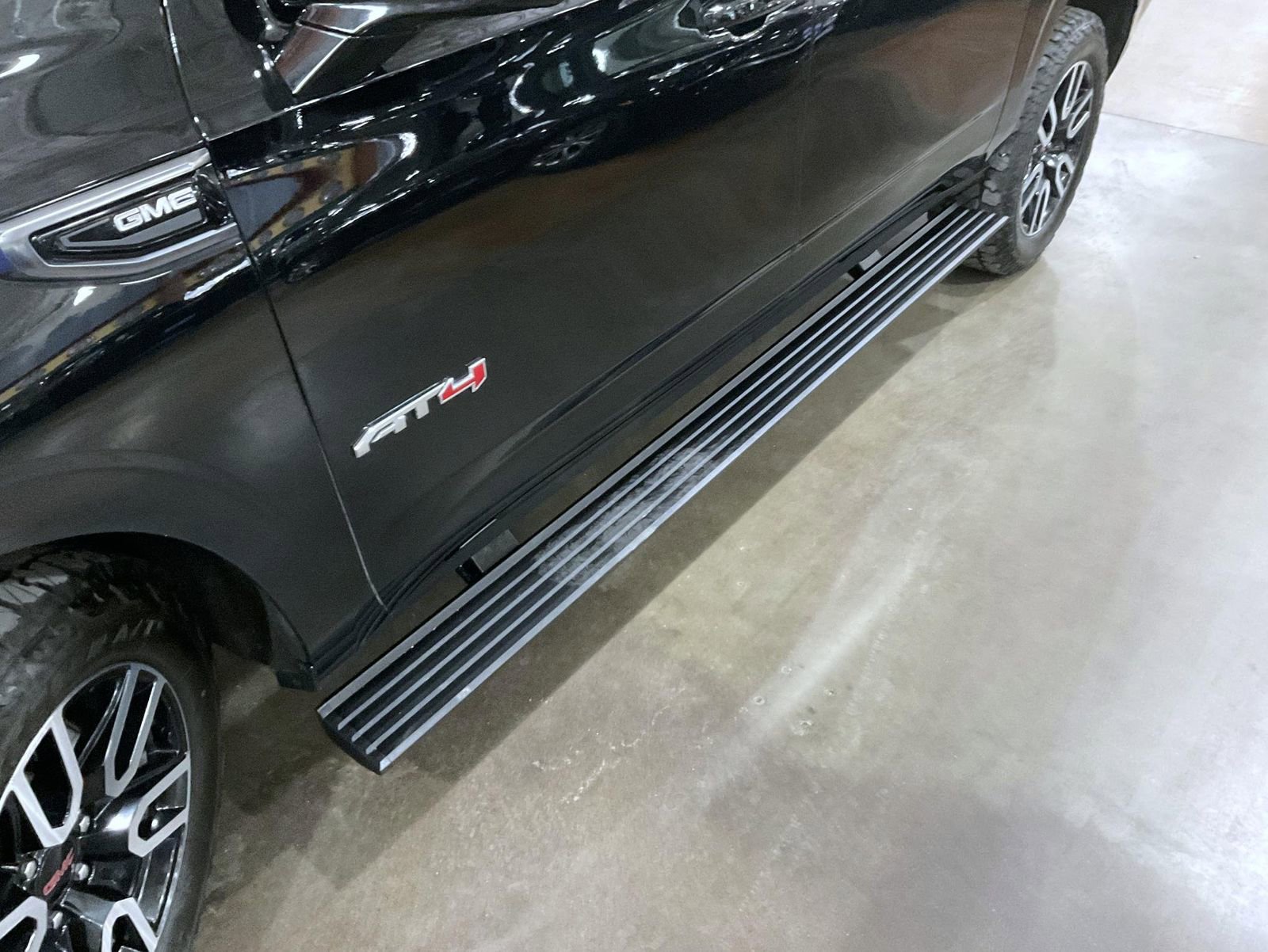 Certified 2023 GMC Yukon XL AT4 w/ AT4 Premium Package image 22