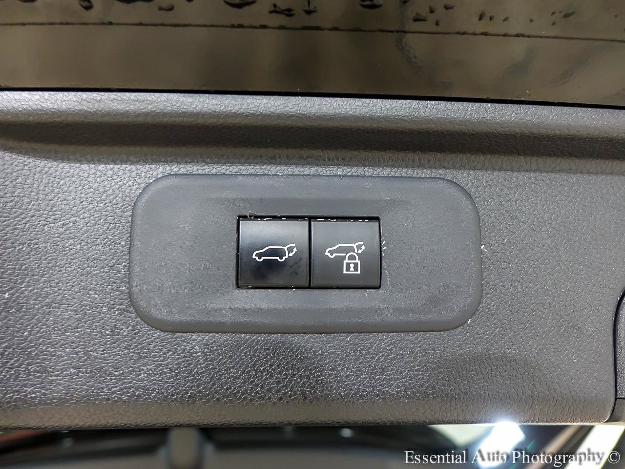 Used 2025 Toyota Grand Highlander AWD image 30