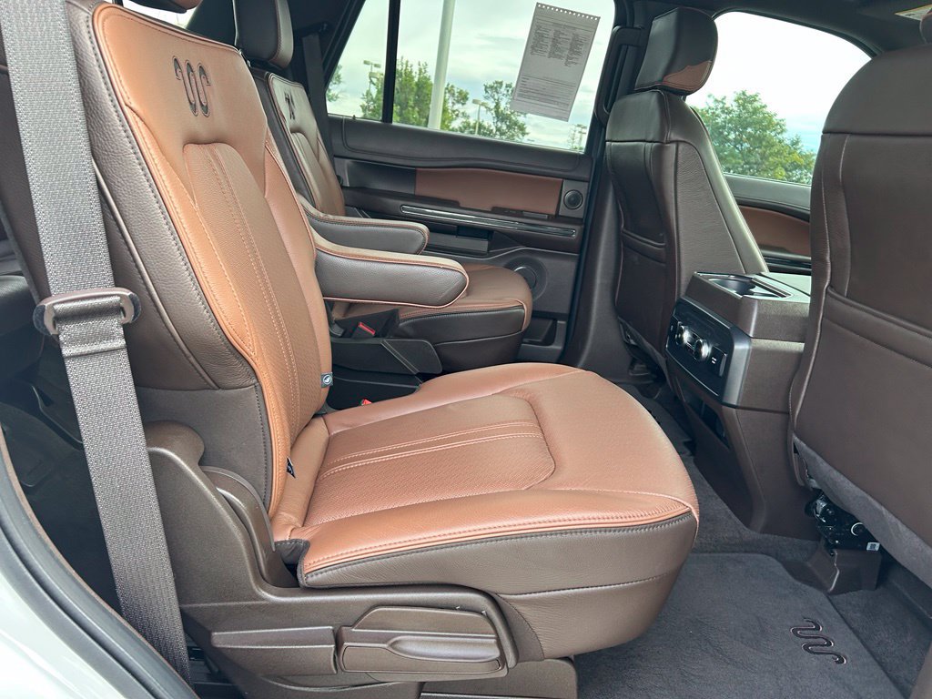 Used 2024 Ford Expedition King Ranch AWD/4WD image 30