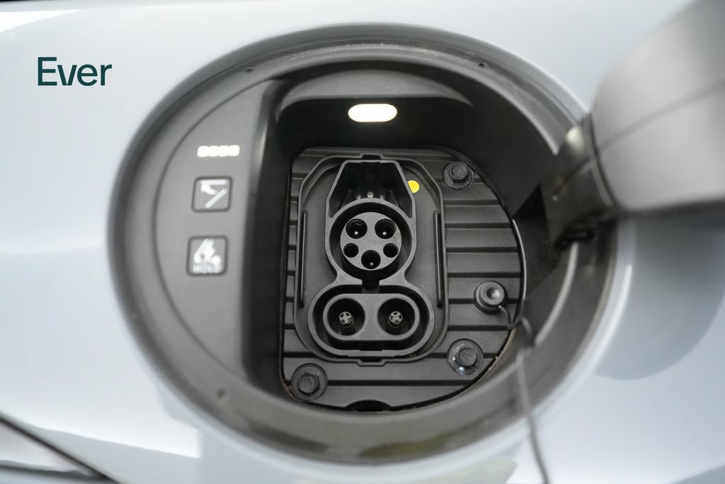 Used 2024 Hyundai Ioniq 6 SEL RWD image 10