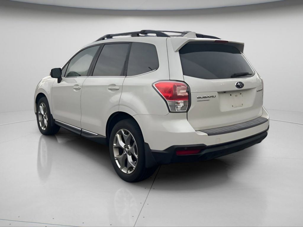Used 2018 Subaru Forester 2.5i Touring w/ Popular Package #3B image 6