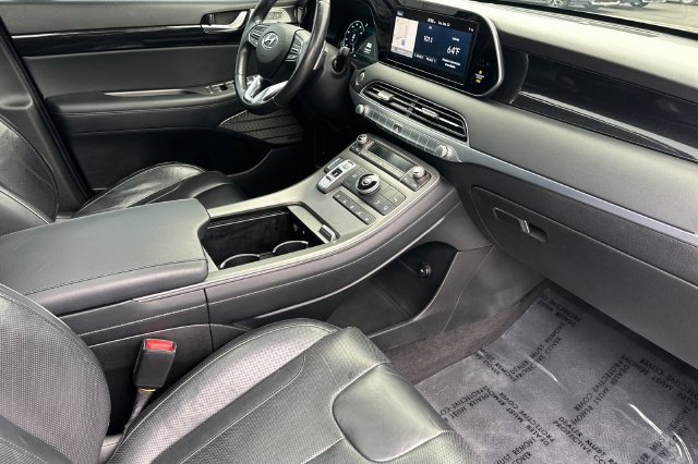 Used 2021 Hyundai Palisade Limited FWD image 19