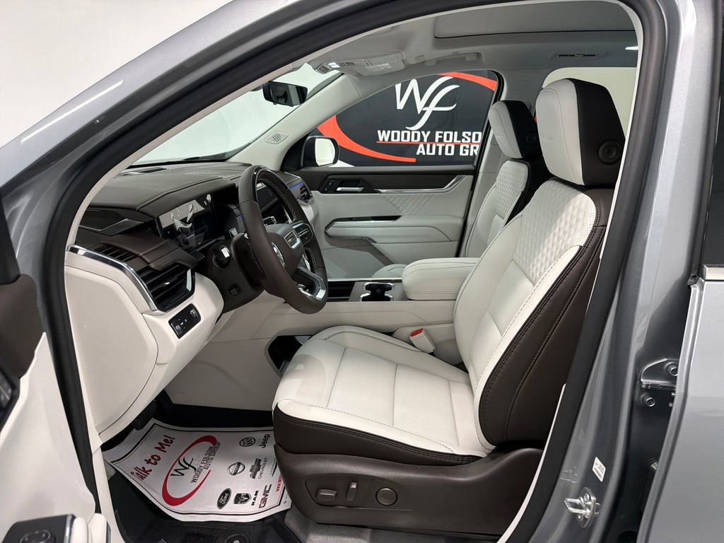 New 2026 GMC Acadia Denali w/ Super Cruise Package FWD image 8