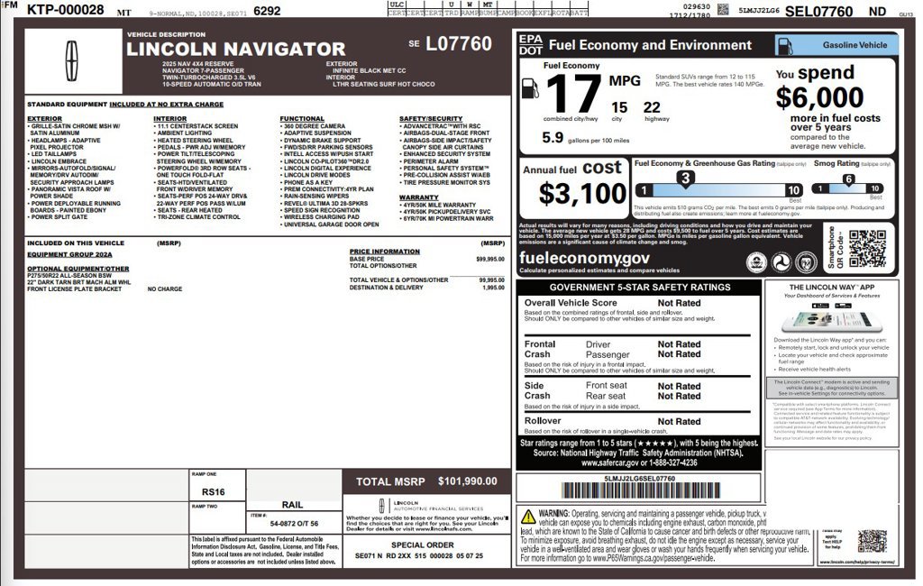 Used 2025 Lincoln Navigator Reserve AWD/4WD image 4