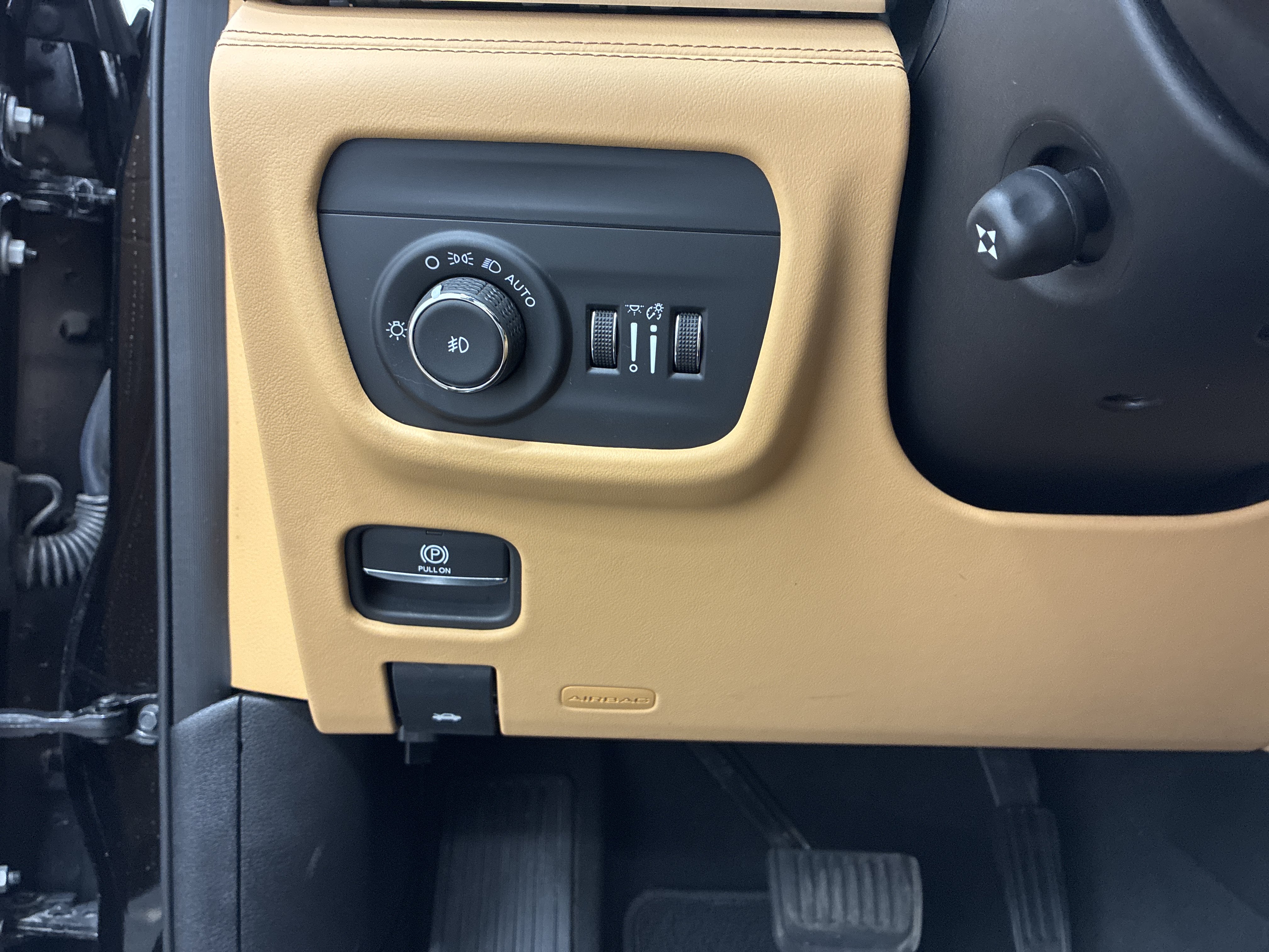 Certified 2024 Jeep Grand Cherokee L Summit AWD/4WD image 23