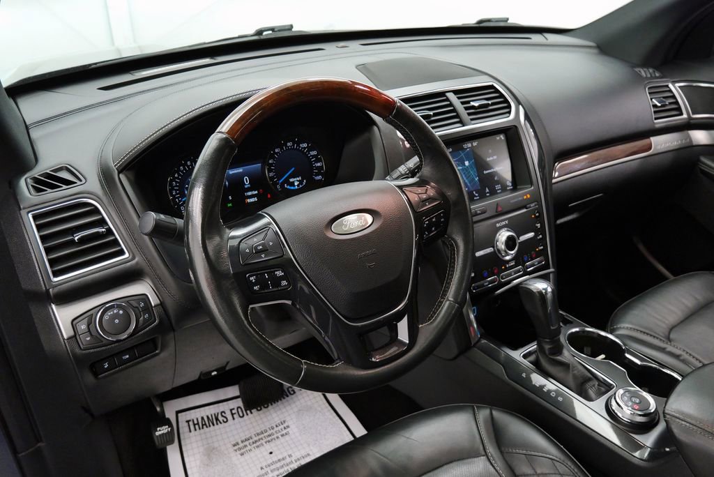 Used 2019 Ford Explorer Platinum AWD/4WD image 11
