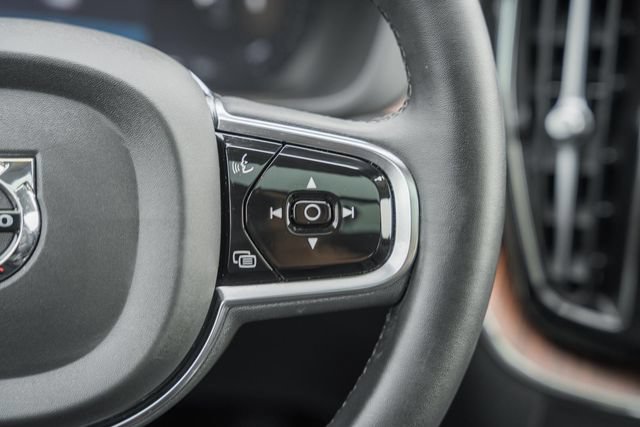 Certified 2023 Volvo XC60 B5 Plus w/ Climate Package AWD/4WD image 27