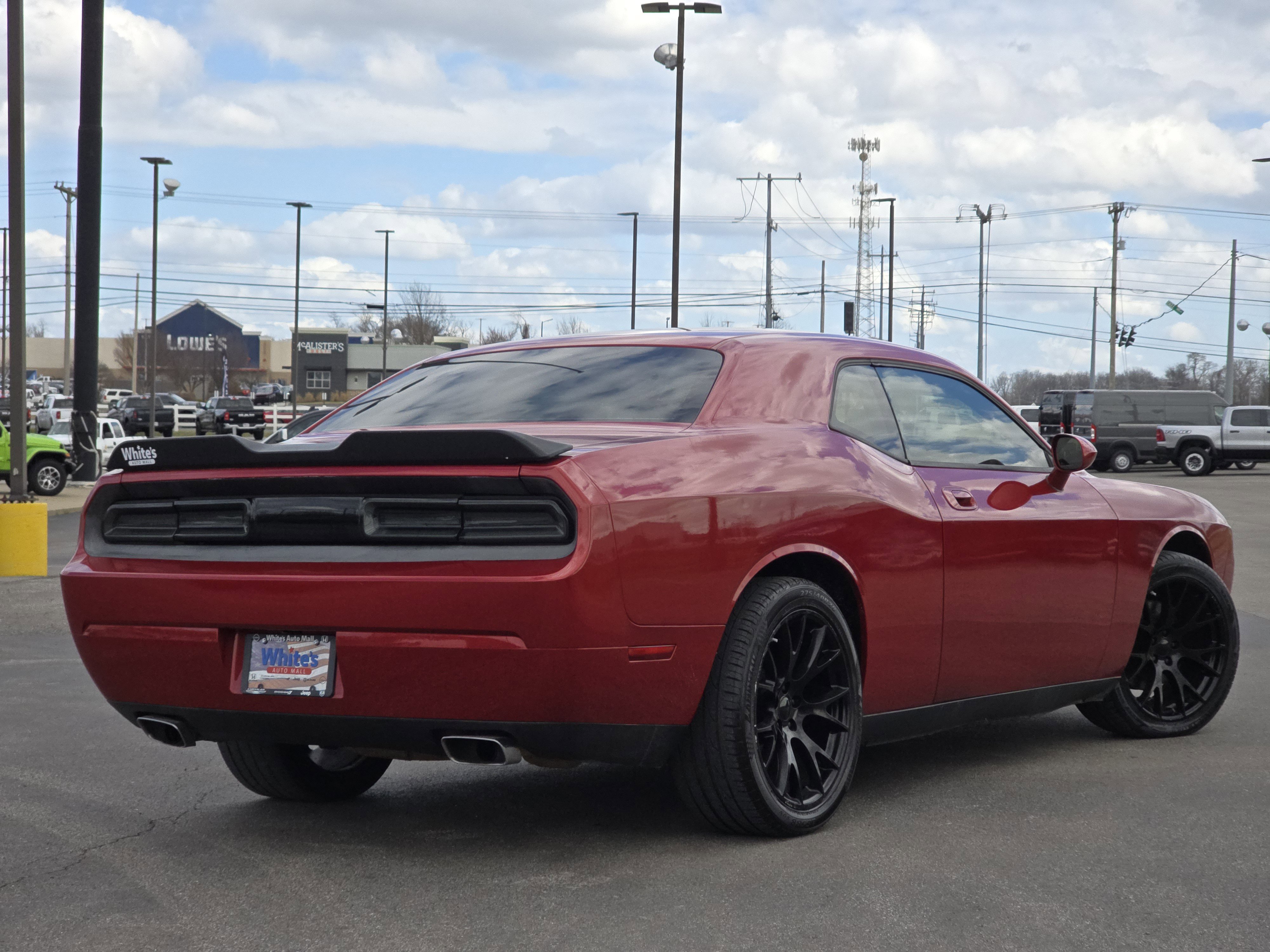 Used 2010 Dodge Challenger R/T image 10