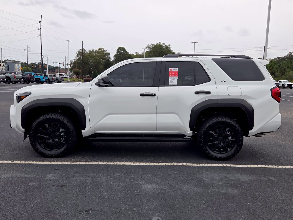 New 2026 Toyota 4Runner SR5 AWD/4WD image 4