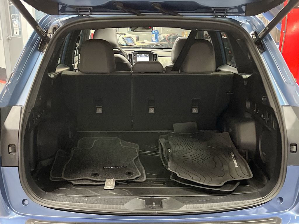 Used 2025 Subaru Forester Limited image 28
