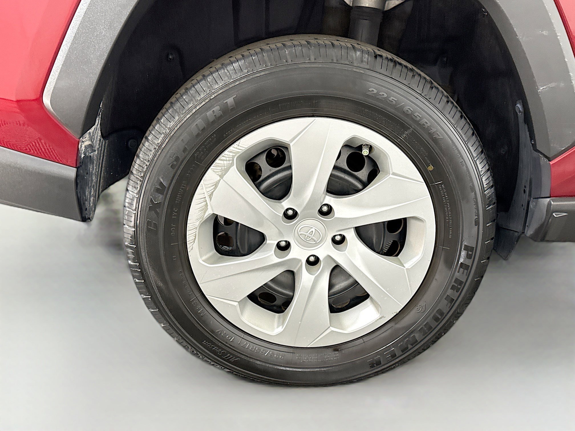 Used 2020 Toyota RAV4 LE image 32