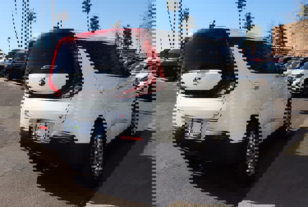 Used 2020 Kia Soul S FWD image 13
