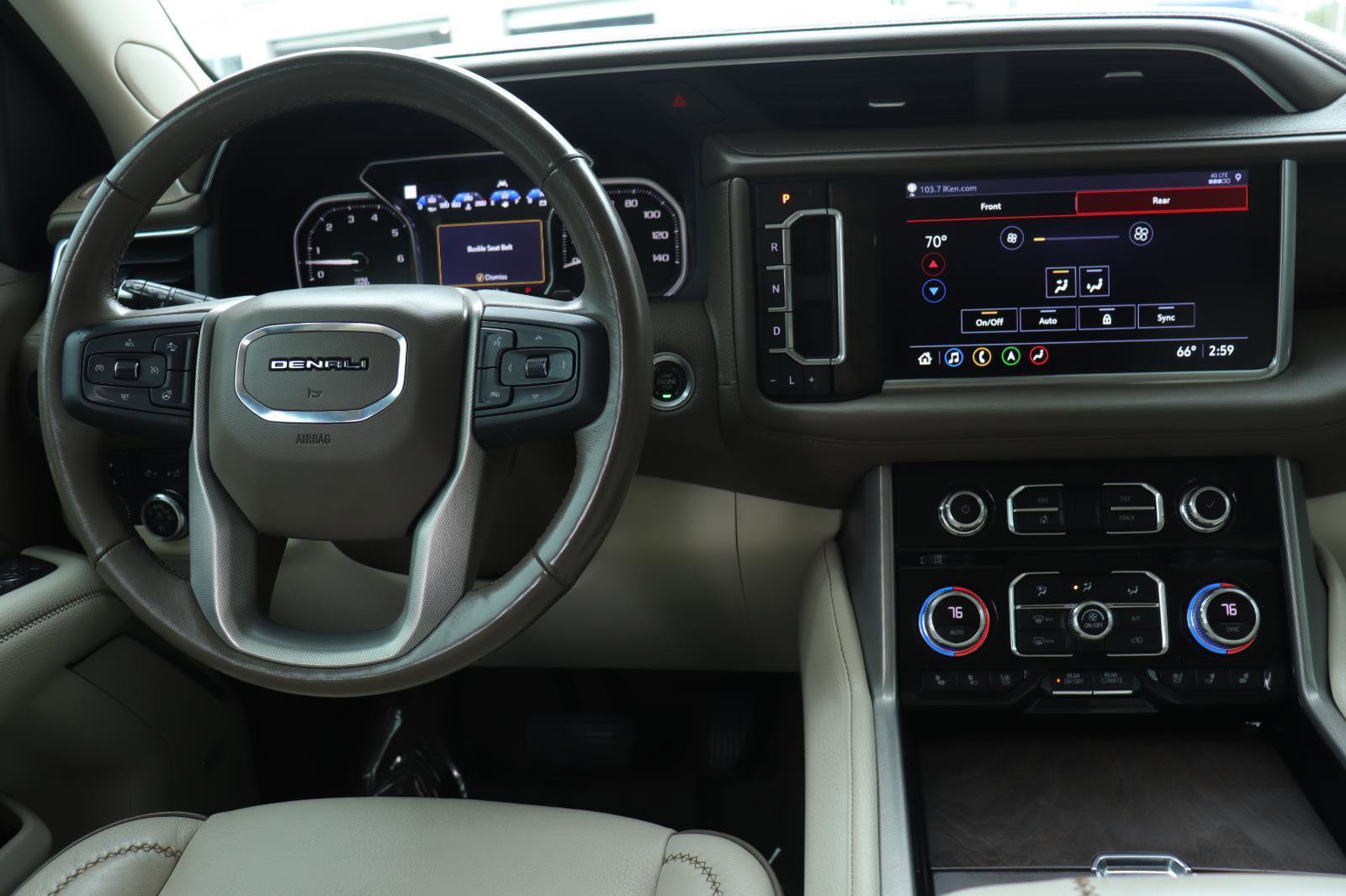 Used 2021 GMC Yukon Denali w/ Denali Premium Package image 30