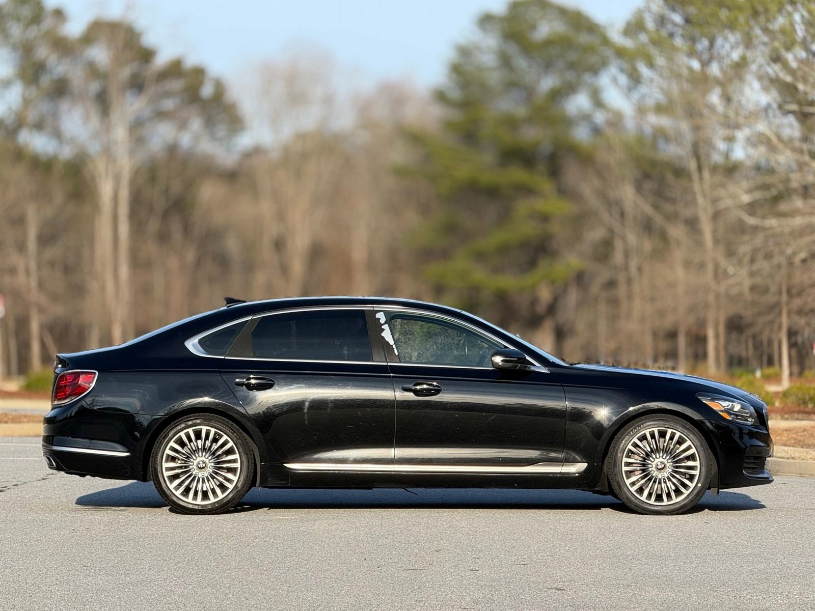 Used 2020 Kia K900 Luxury AWD/4WD image 11