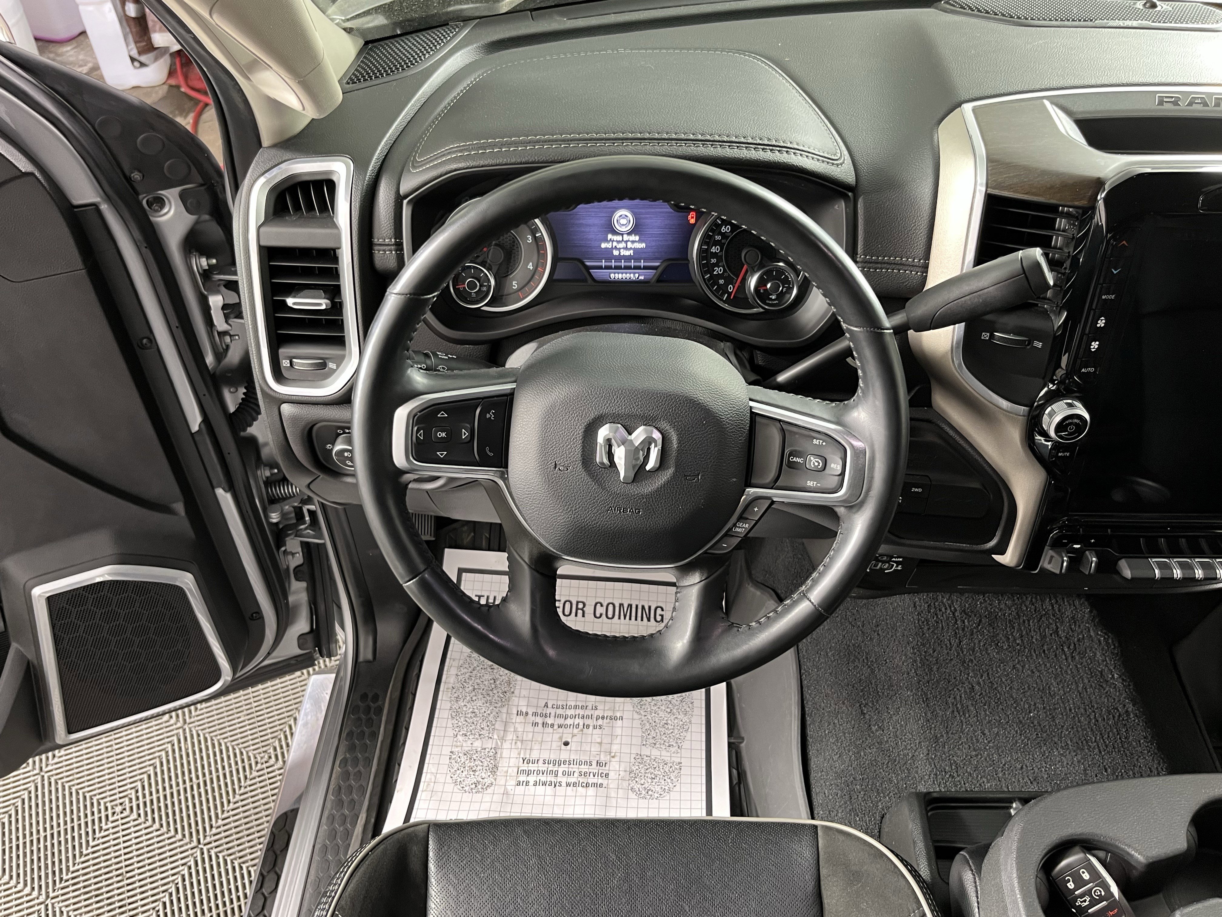Used 2023 RAM 2500 Laramie AWD/4WD image 11