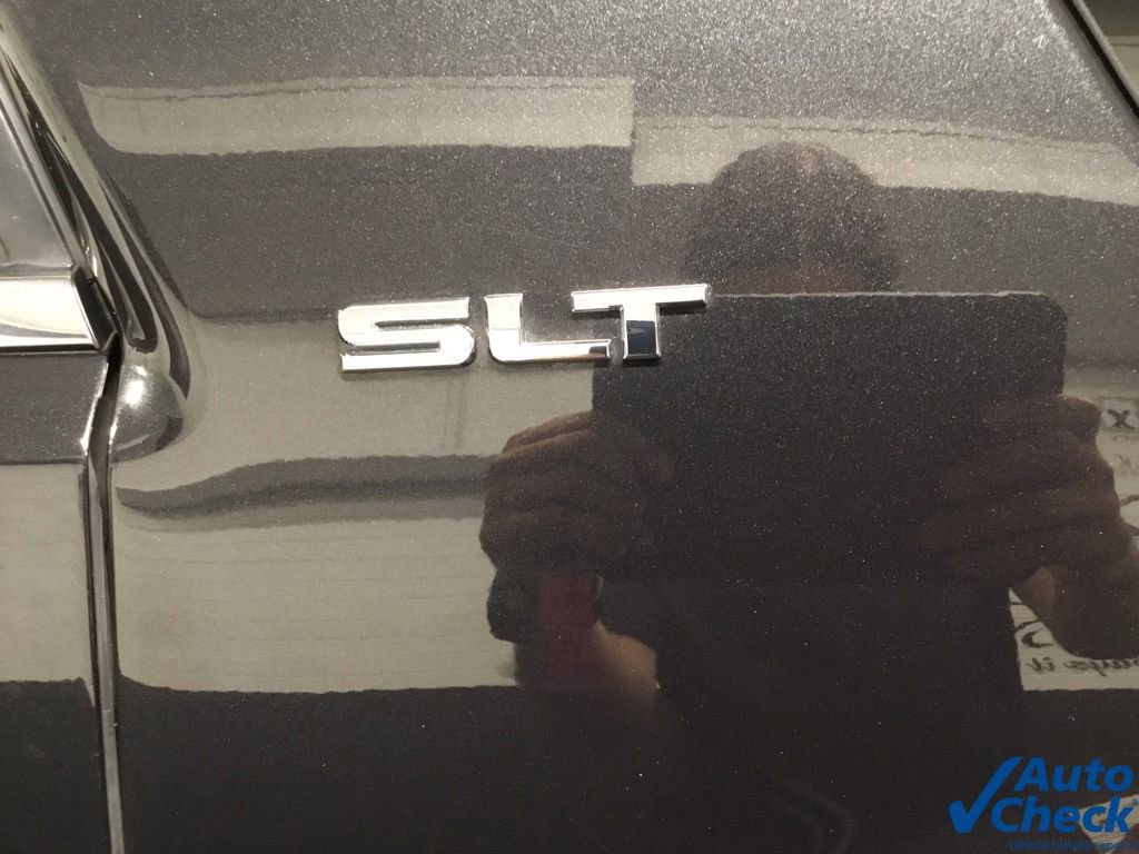 Used 2010 GMC Acadia SLT image 17