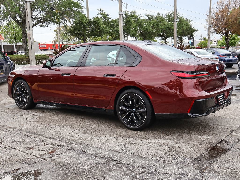 Used 2023 BMW 740i w/ Parking Assistance Package image 13