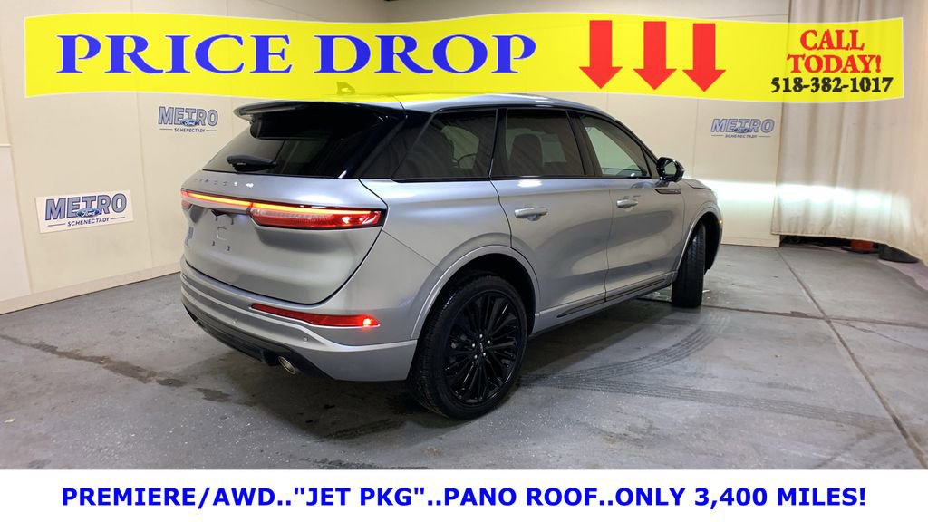 Used 2024 Lincoln Corsair AWD w/ Equipment Group 101A image 3