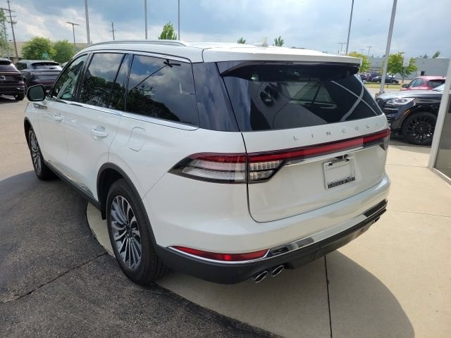 Certified 2024 Lincoln Aviator Reserve w/ Elements Package Plus AWD/4WD image 15
