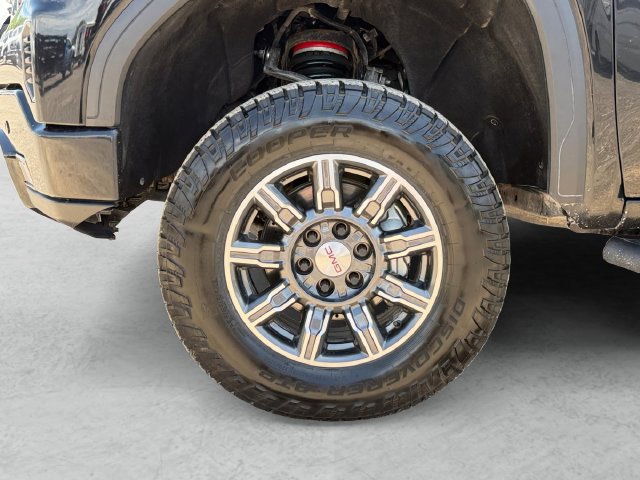 Used 2024 GMC Sierra 1500 AT4 w/ Technology Package AWD/4WD image 23