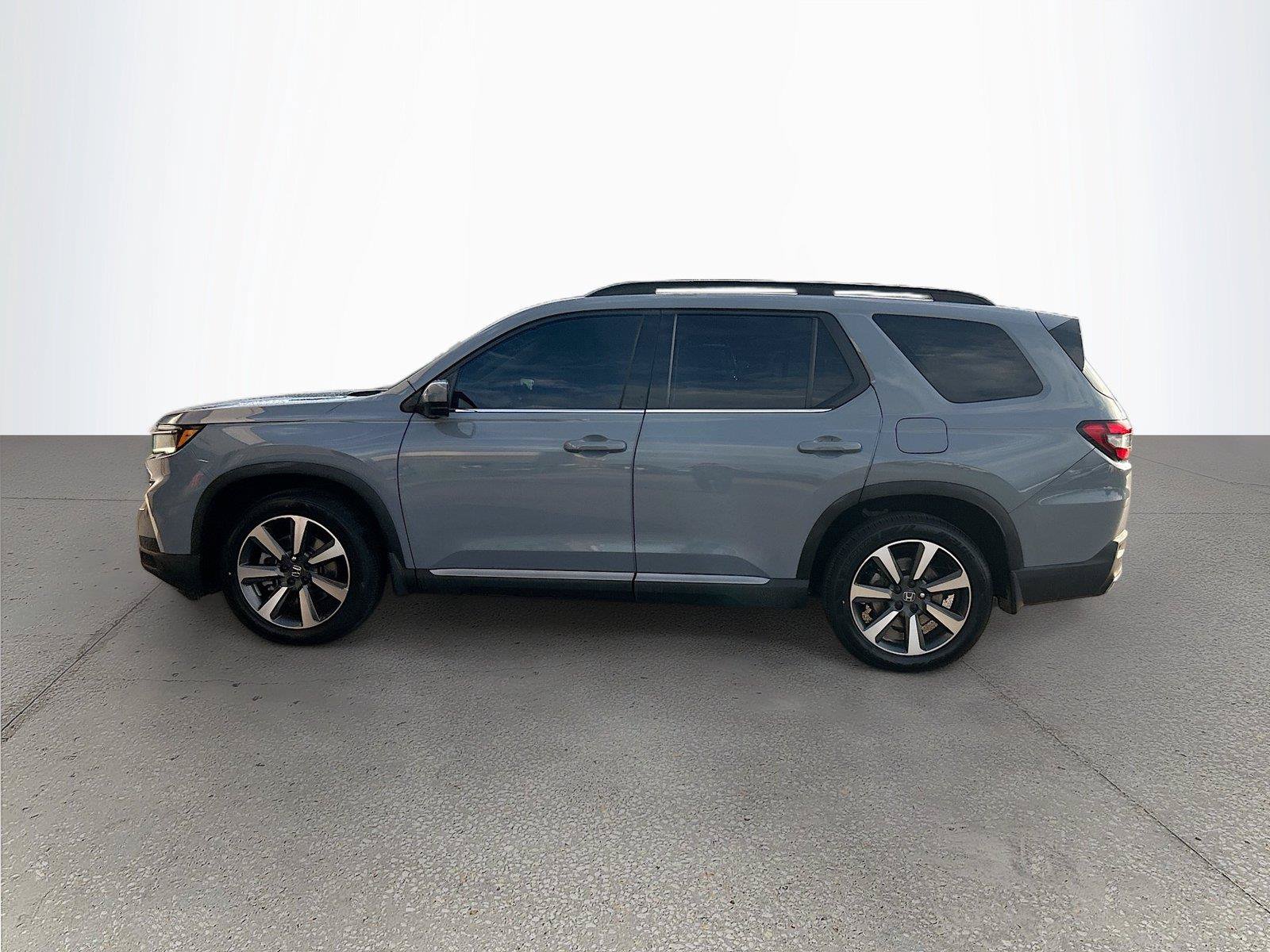 Used 2024 Honda Pilot Elite image 7