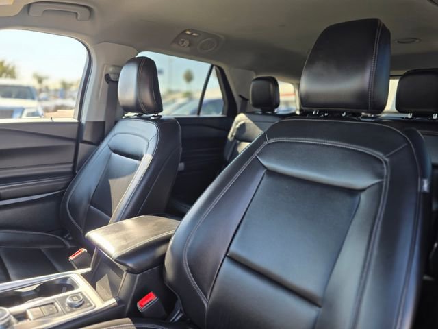 Used 2024 Ford Explorer XLT w/ Equipment Group 202A image 17