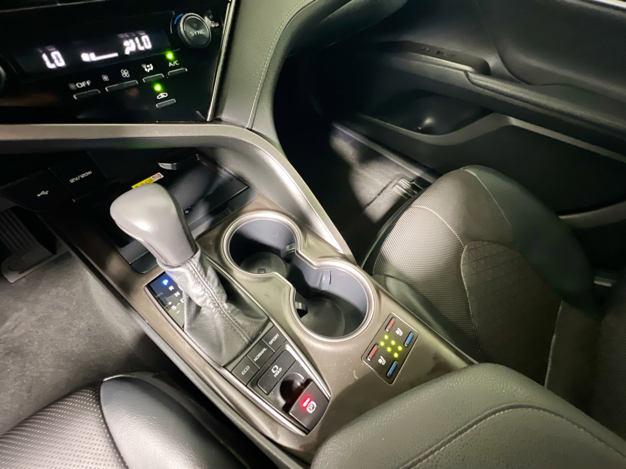 Used 2023 Toyota Camry XSE image 26